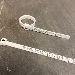 Ring måler i plastik